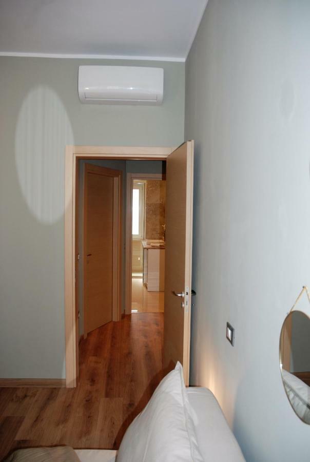 Cinque Terre The Square Apt - Two Bathrooms La Spezia Bagian luar foto